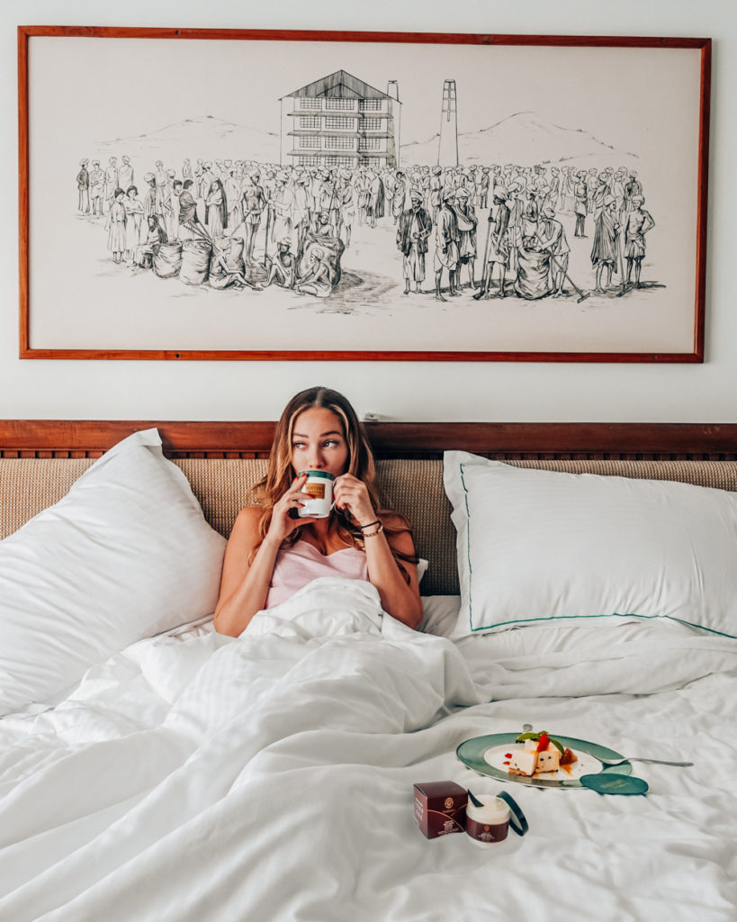 Breaking an intermittent fast by eating breakfast in bed